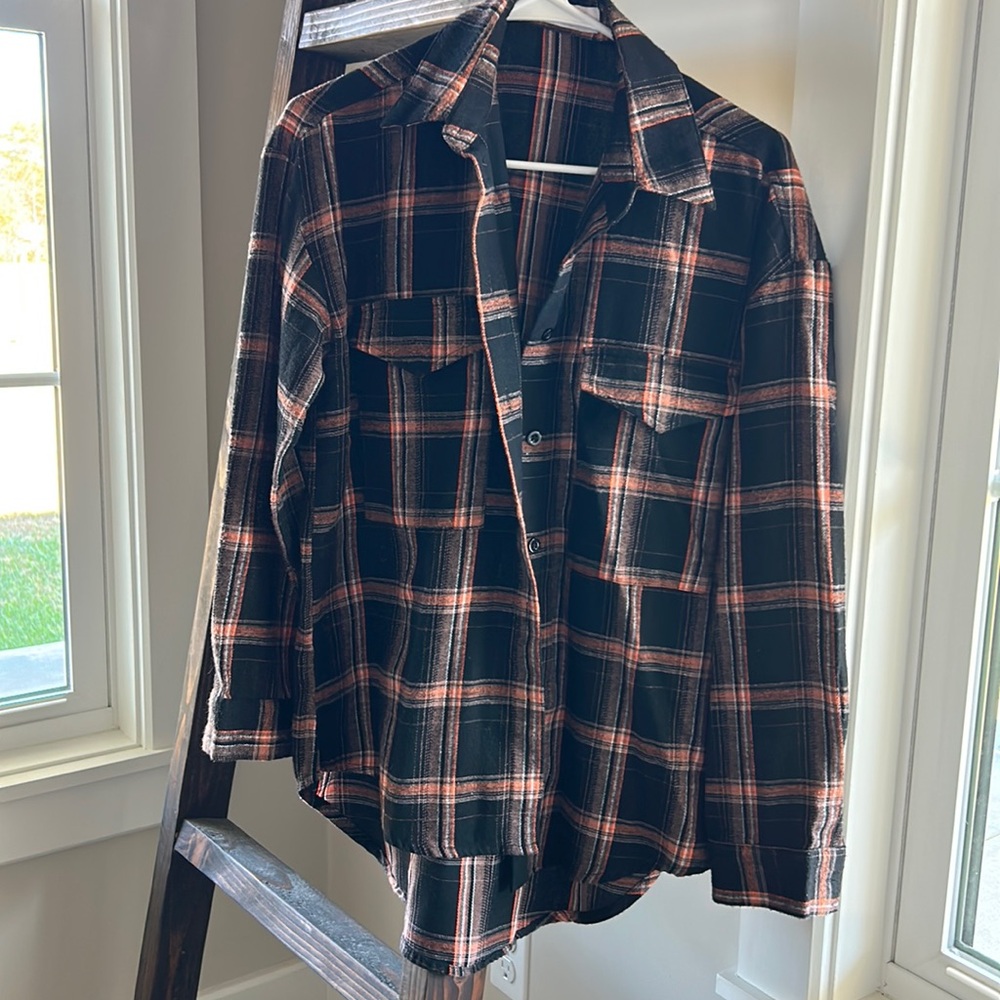 Plaid shacket. Pink lily brand, worn once. Size S